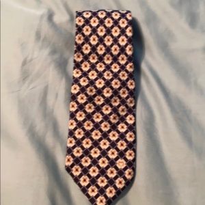 Silk tie